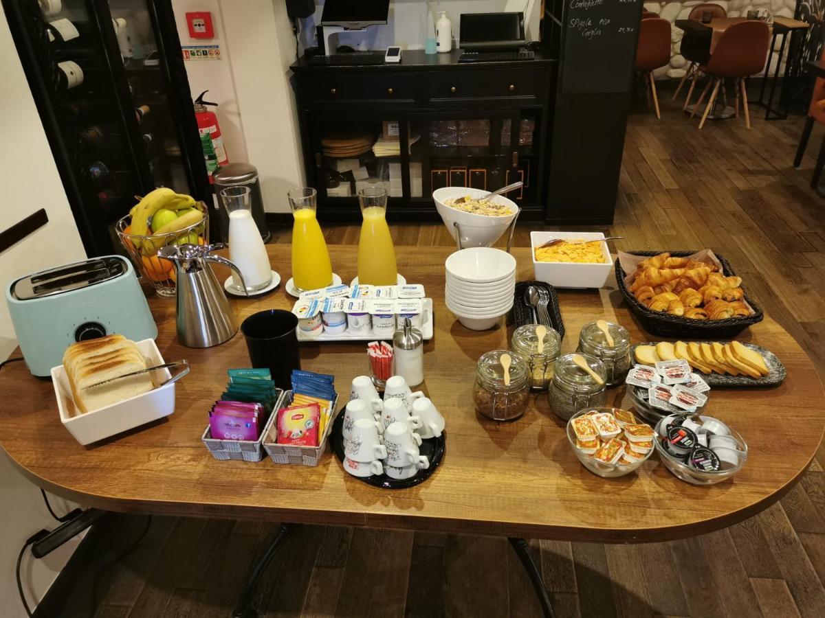 Bivius Hotel Restaurant Luxembourg 스트라센 외부 사진