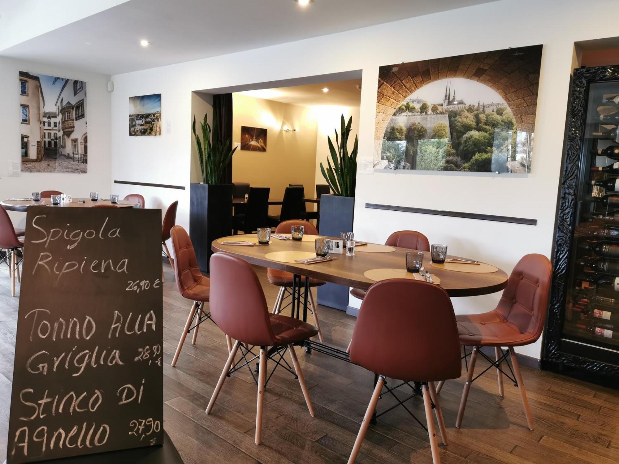 Bivius Hotel Restaurant Luxembourg 스트라센 외부 사진