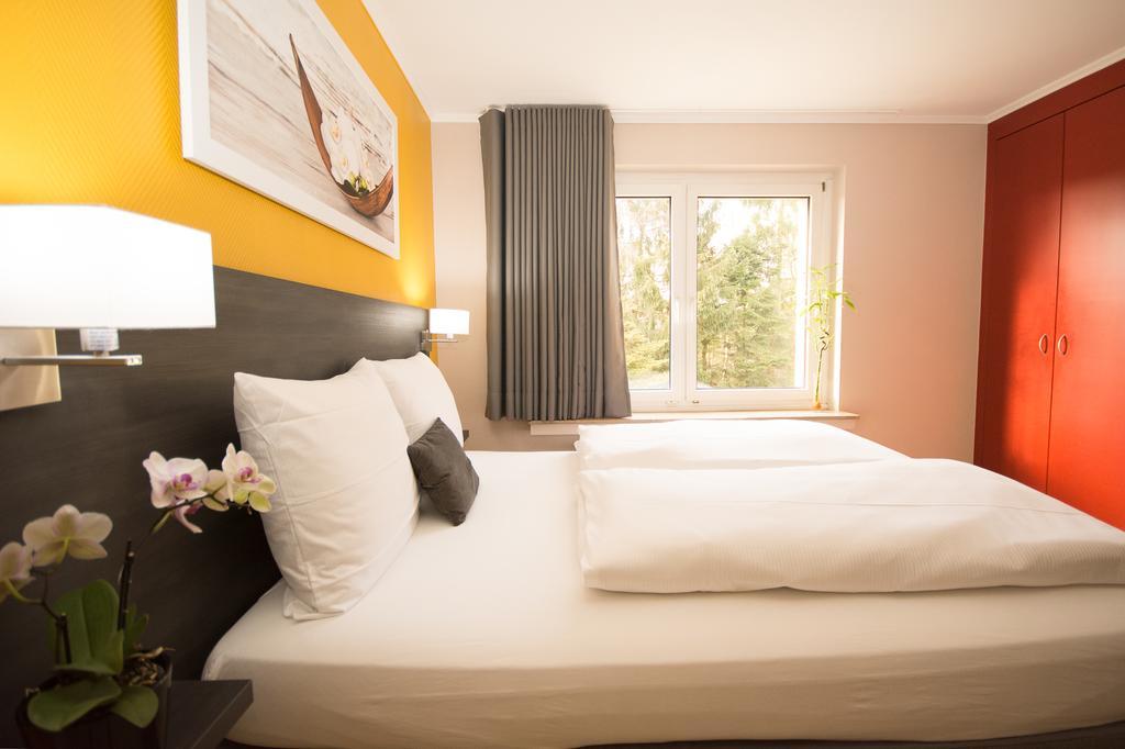 Bivius Hotel Restaurant Luxembourg 스트라센 외부 사진