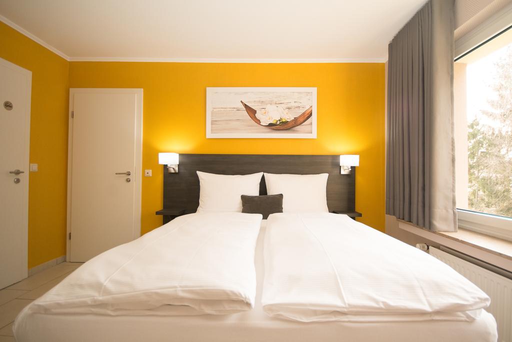Bivius Hotel Restaurant Luxembourg 스트라센 외부 사진