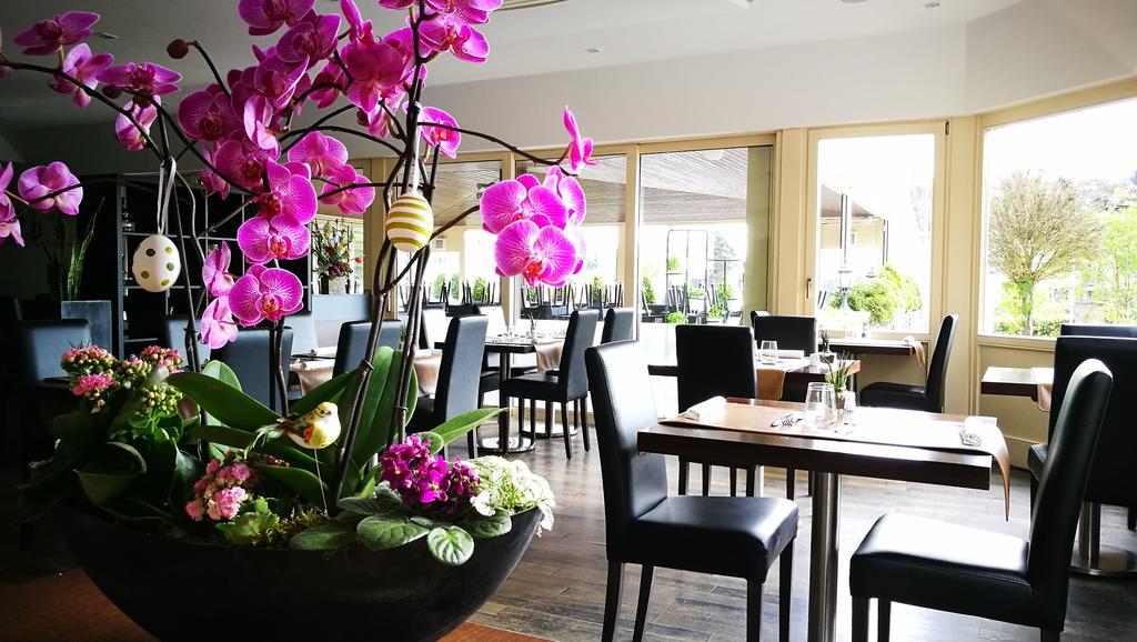 Bivius Hotel Restaurant Luxembourg 스트라센 외부 사진