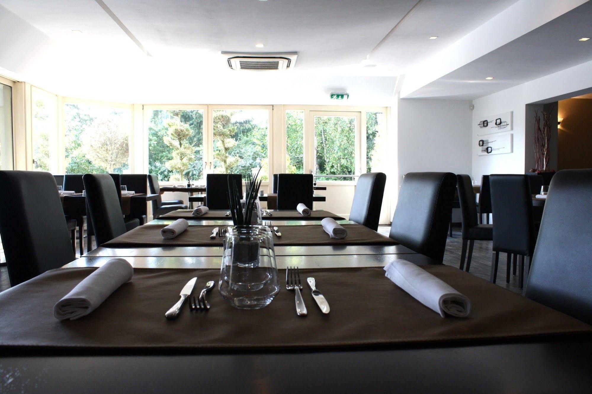 Bivius Hotel Restaurant Luxembourg 스트라센 외부 사진