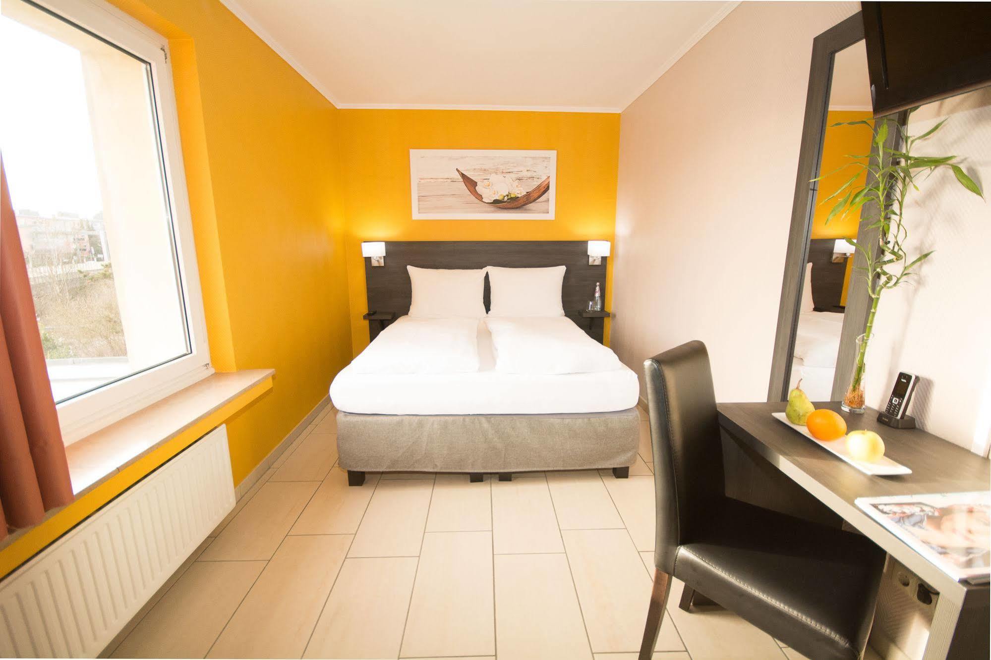 Bivius Hotel Restaurant Luxembourg 스트라센 외부 사진